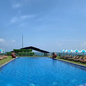 https://sulis-beach-hotel-and-spa.ubudhotelsnow.com